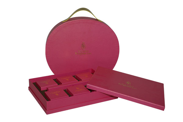 How to ensure the durability of gift wrapping boxes to keep them in good condition for a long time?